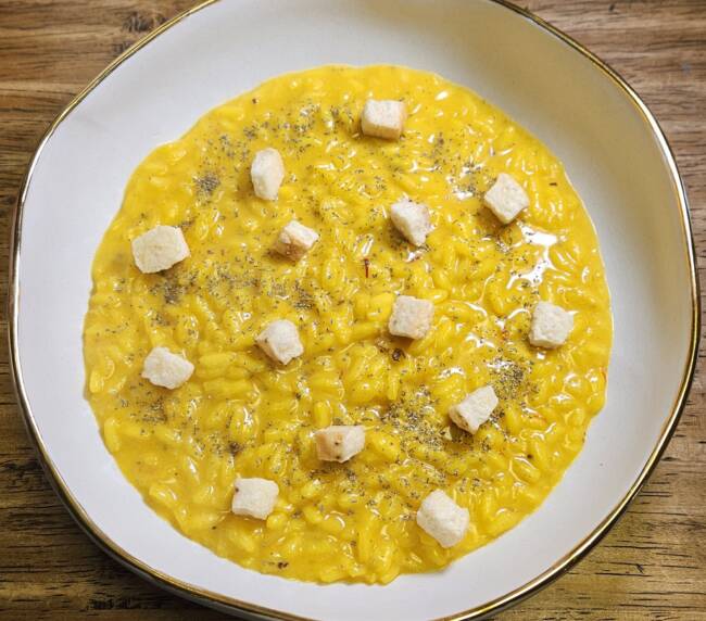 Traditional saffron risotto with bone marrow and puffed parmesan, Percorso Milano menu, Lake Como